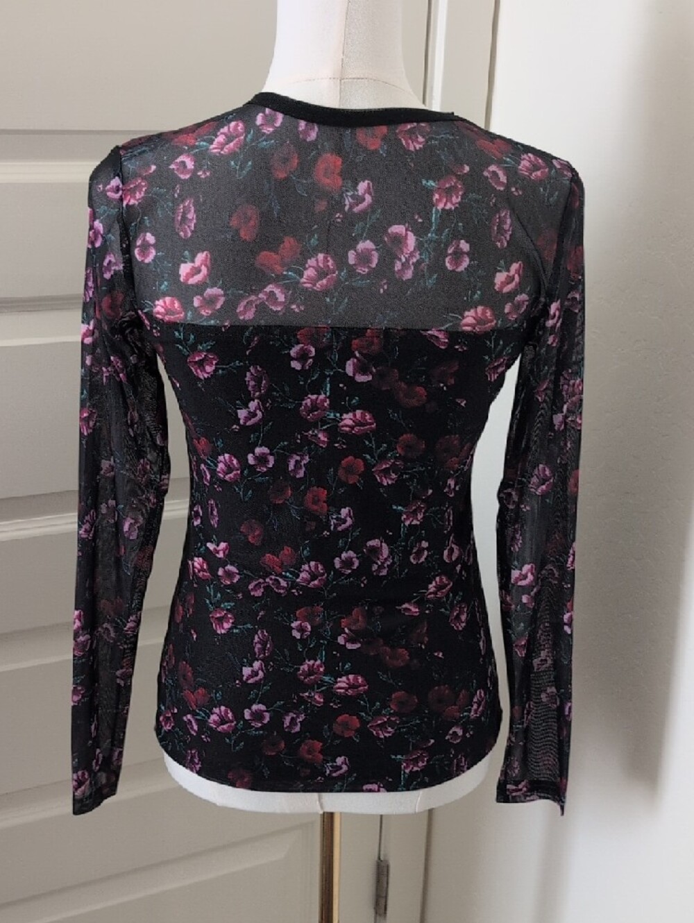 AKEWEI Sheer Mesh Long Sleeve Top Crew Neck Double Layered Floral Size Medium - Picture 5 of 10